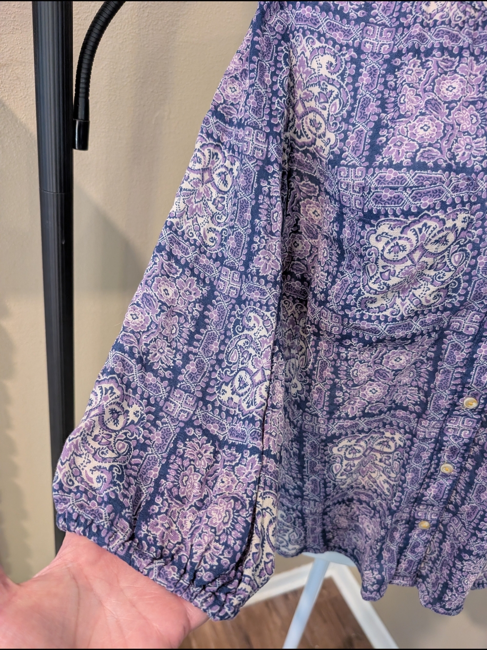Anthropologie Medium Petite Lavender and Navy Paisley Button-Front Blouse - Picture 5 of 8